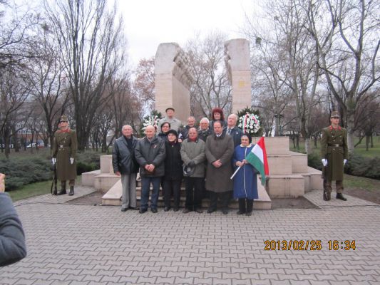 2013 - Koszorzs a XI. kerletben a kommunizmus ldozatainak Napja alkalmbl